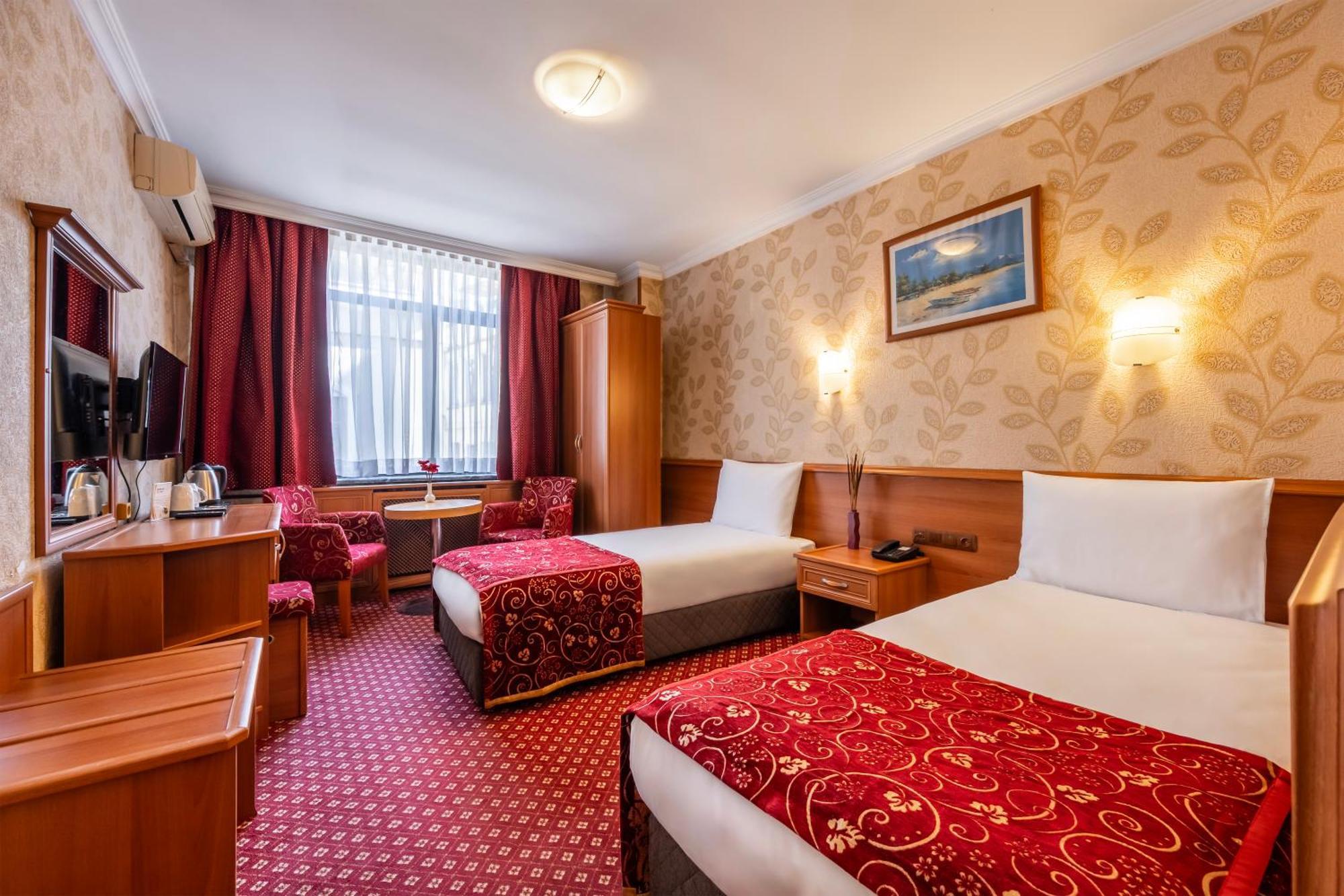 Hotel Bristol Istanbulská provincie Exteriér fotografie