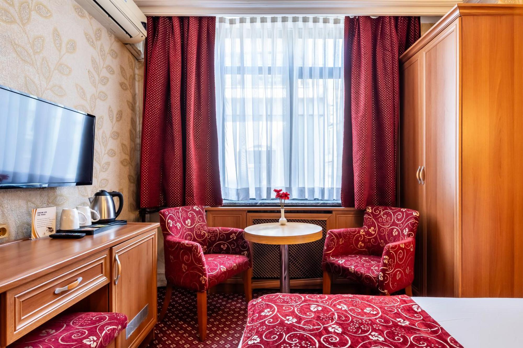 Hotel Bristol Istanbulská provincie Exteriér fotografie