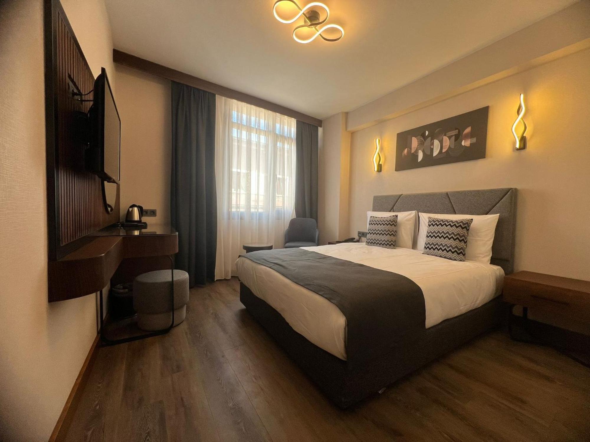 Hotel Bristol Istanbulská provincie Exteriér fotografie